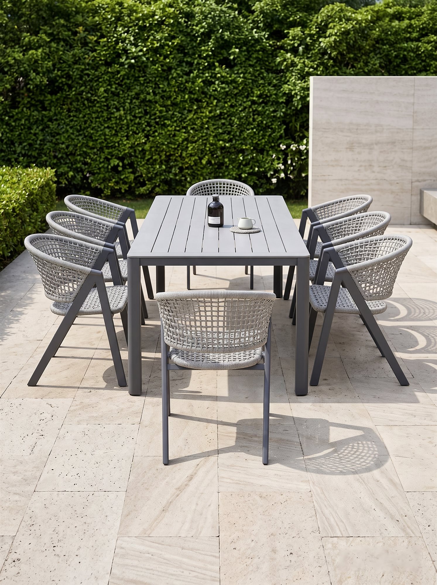 R-022 A165 5 قطع حبل ألومنيوم طقم طعام — رمادي فاتح (4 chairs + round table) - الصورة 3
